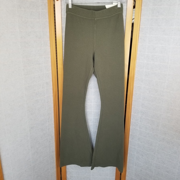 aerie Pants - New Offline by Aerie Olive Hi-Rise Flare Leggings NWT Size Medium Long